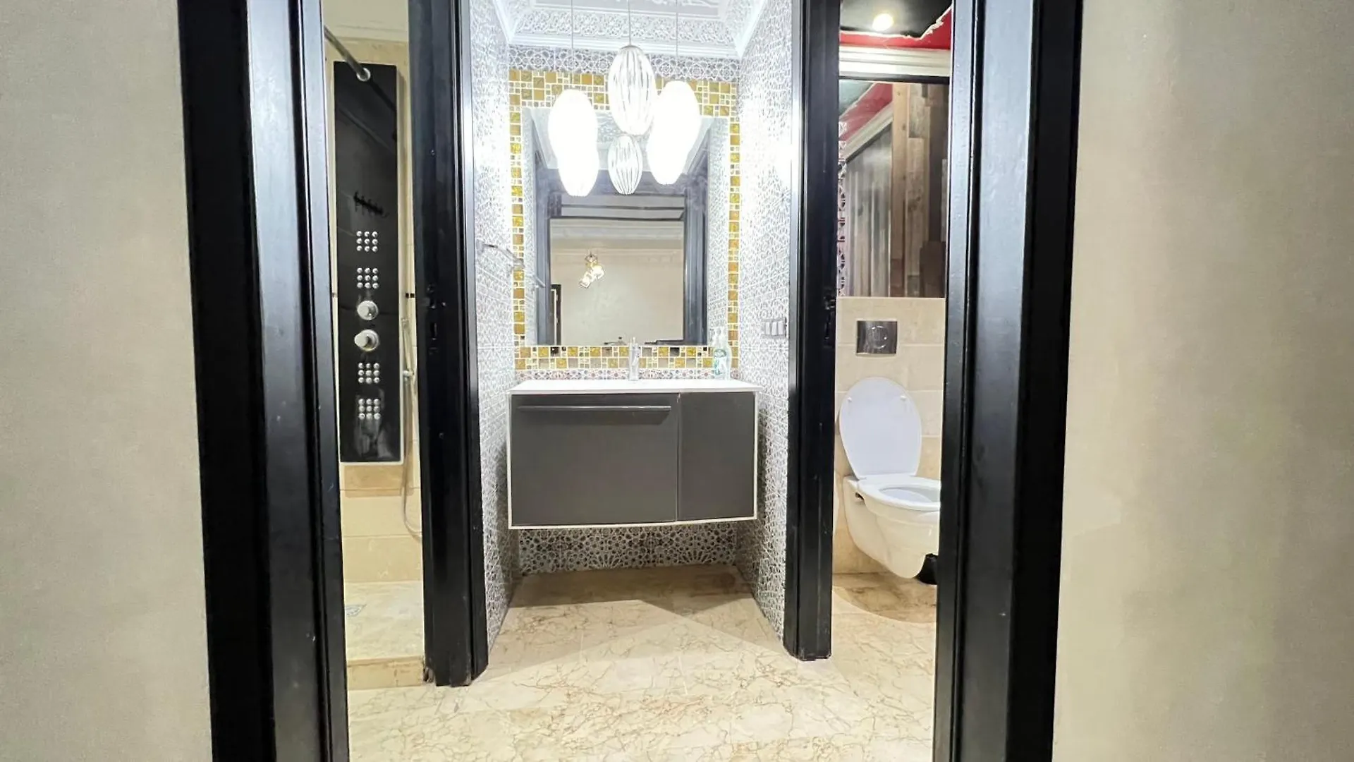 Seven Appartment 카사블랑카 0*,